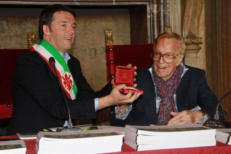 CULTURA “ Zeffirelli dona a Firenze il suo archivio. E Renzi gli consegna il Fiorino d’oro