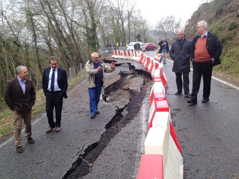 FRANA SP 16 Greve in Chianti, Barducci: “Immediatamente operativi per soluzione provvisoria ripristino viabilità “