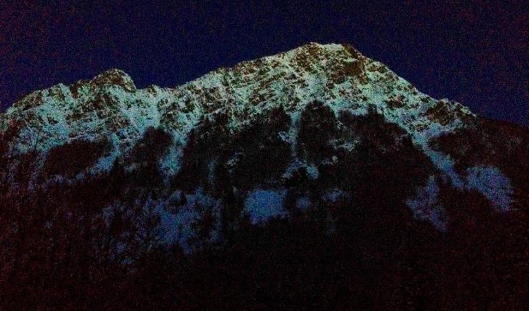 Montagna in ginocchio, danni ingenti all’Abetone sotto tempesta di pioggia e vento fino a 200 km/h