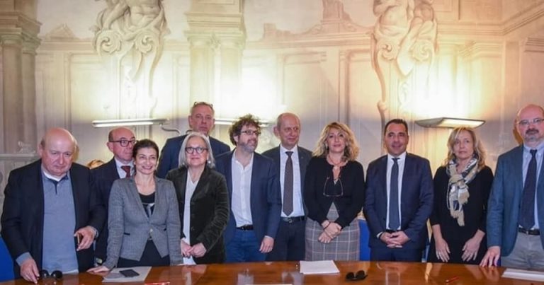 Toscana, siglato accordo tra Regione e associazioni categoria su Industria 4.0