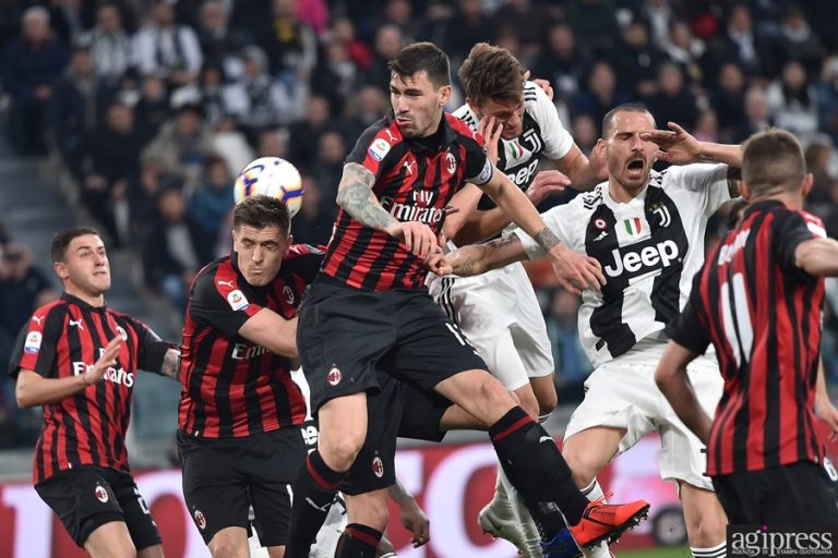 Juventus-Milan 2-1, bianconeri a un passo dallo scudetto. IMMAGINI