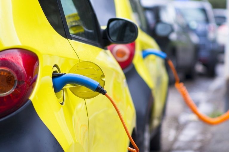 Ancora pochi i veicoli elettrici, in Toscana solo lo 0,60%