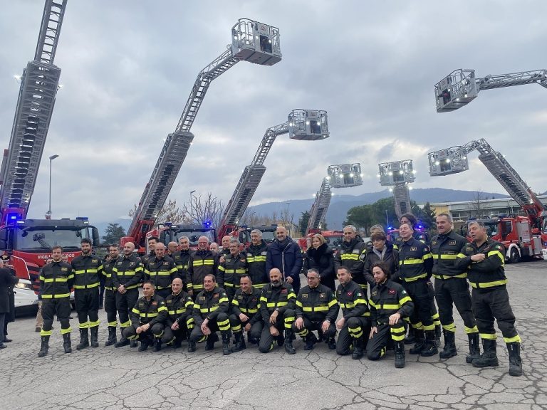 Vigili del Fuoco, nuovi mezzi all’Italia