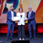 Il Ministro per lo Sport e i Giovani Andrea Abodi con la premiata Deborah Compagnoni ed Ennio Troiano membro del Board della Fondazione Fair Play Menarini 1