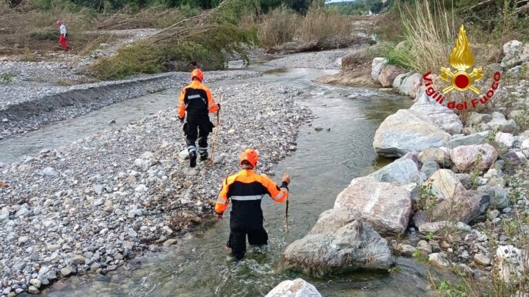 Donna e bimbo dispersi, continuano le ricerche