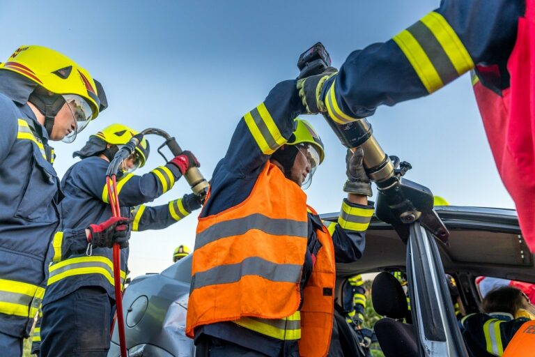 Lido di Camaiore: auto travolge pedoni, morti e feriti