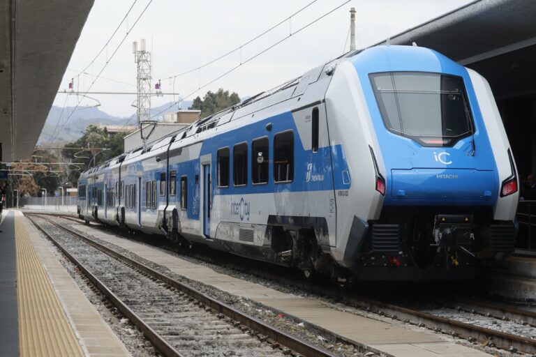 Calabria, Basilicata e Puglia collegate da 7 treni ibridi di FS