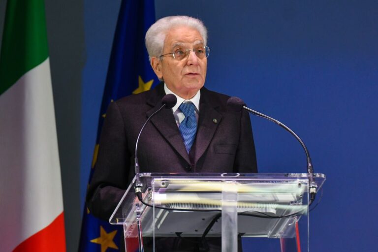 Mattarella “Carter ha coraggiosamente perseguito la strada della pace”