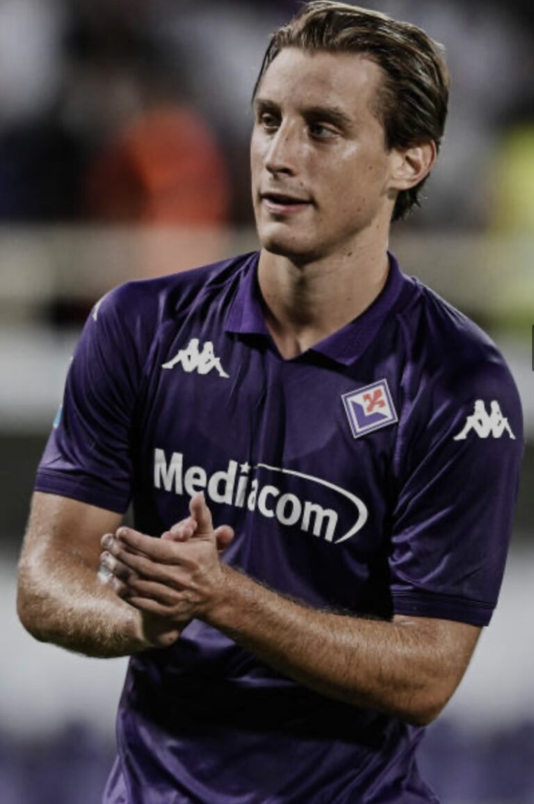 Sospesa Fiorentina-Inter: malore Bove