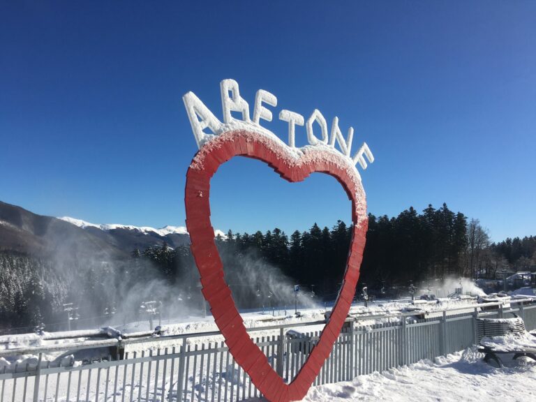 Neve, comincia la stagione dello sci in Toscana