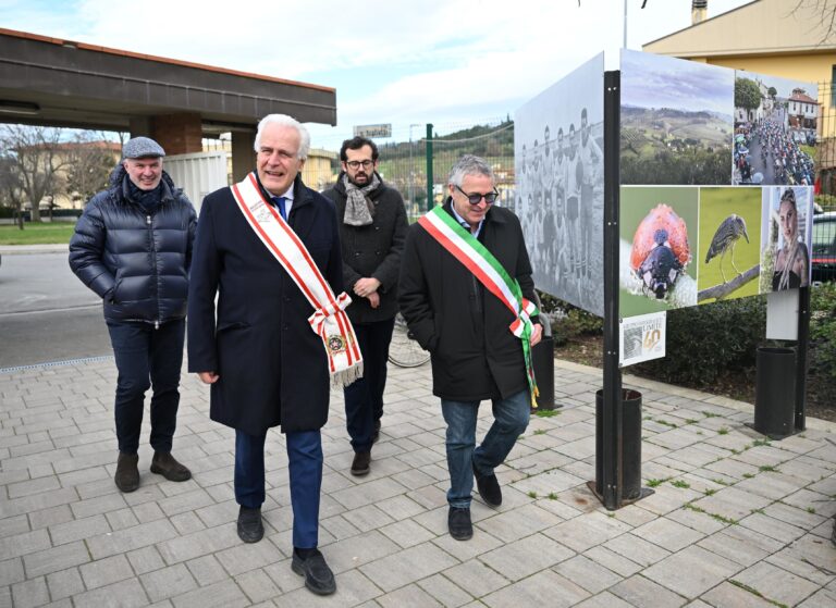 Capraia e Limite, Giani all’inaugurazione del nuovo campo di calcio a 5