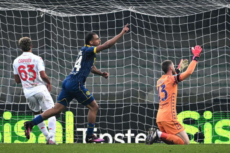 Bernede al 95°, il Verona batte 1-0 la Fiorentina