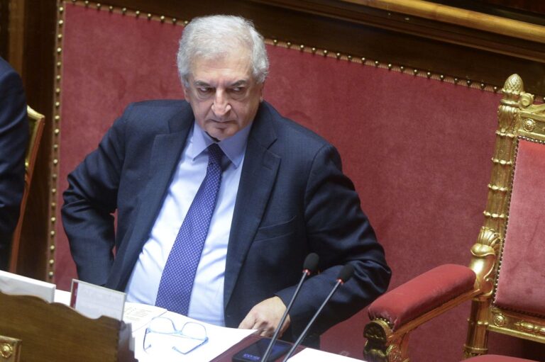 Foti “No a fondi coesione per finanziare la difesa”