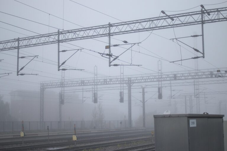 GRUPPO FS: ABBATTUTI DUE DIAFRAMMI PER LA NUOVA LINEA FERROVIARIA LUNGO L’HIMALAYA